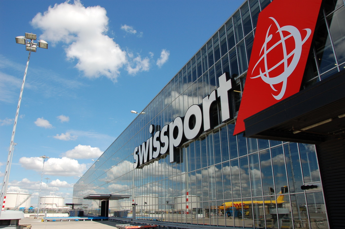 Swissport warehouse fassade AMS